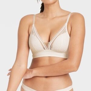 Women's Lace Padded Bralette - Auden - White Medium